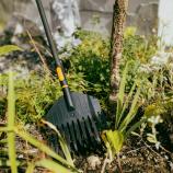 Fiskars OneClick keskeny levélgereblye 1082704
