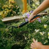 Fiskars Kultivátor s krátkym prostredným hrotom OneClick 1080686