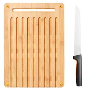 Fiskars Functional Form bambusz kenyérszeletelő és késkészlet 1057551